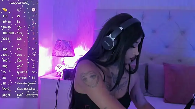 goth tasha online show from May 15, 2026, 12:47 pm