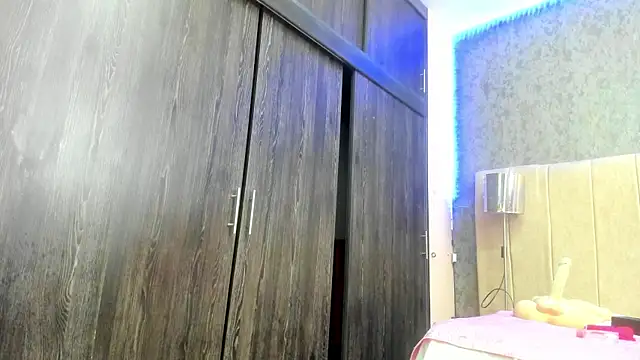 ava-am online show from April 4, 2026, 10:27 pm