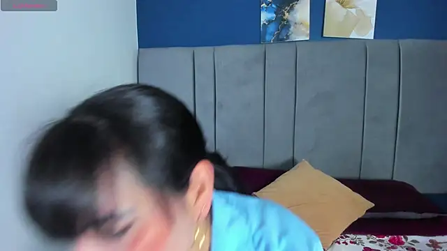 laura hotties online show from October 7, 2025, 12:50 pm