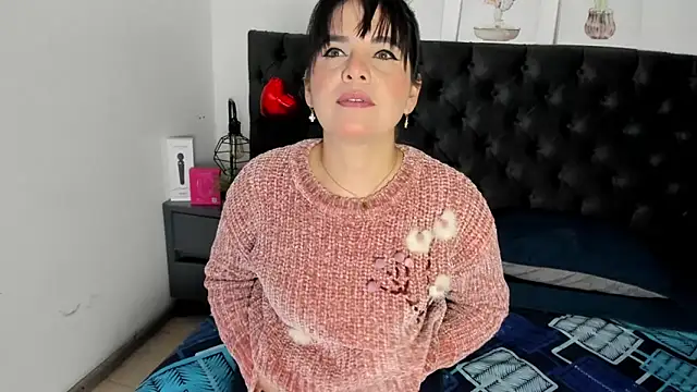 laura hotties online show from February 25, 2026, 1:11 pm