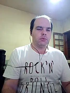 Jovissoares7ye online show from April 13, 2026, 1:42 am