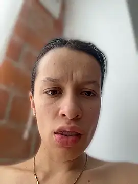 Snapshot of Soy_Sara7 chatting on June 4, 2026, 6:01 pm Soy Sara7 online show from June 4, 2026, 6:01 pm