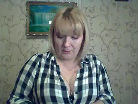 ArielXLoveresss online show from March 21, 2025, 5:45 pm