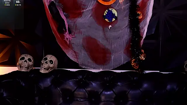 Snapshot of DaphneGlas chatting on October 22, 2025, 12:48 pm DaphneGlas online show from October 22, 2025, 12:48 pm