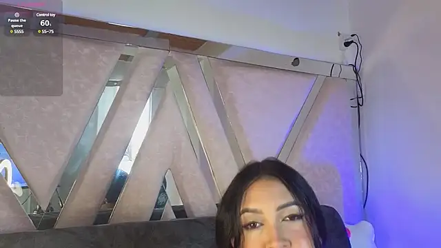 Snapshot of GirlPiscis chatting on March 10, 2025, 2:37 pm GirlPiscis online show from March 10, 2025, 2:37 pm