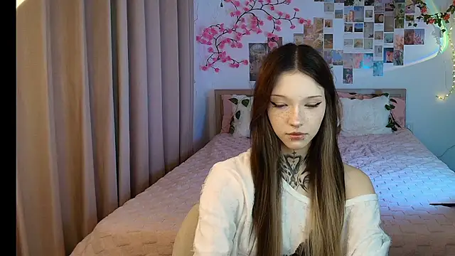 mefwhore online show from March 22, 2026, 2:07 pm