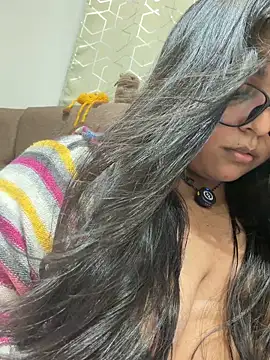 virginbrunette99 online show from April 26, 2026, 10:12 am