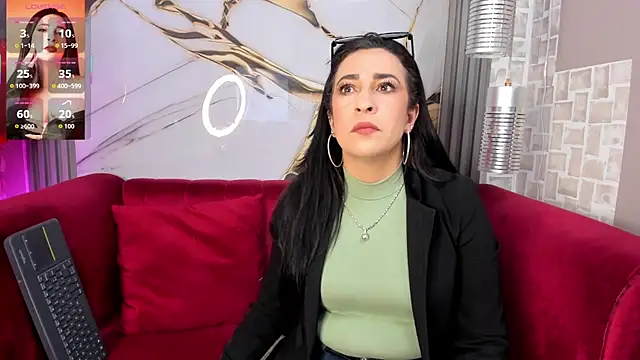 Bella williamss  online show from October 30, 2025, 8:50 pm