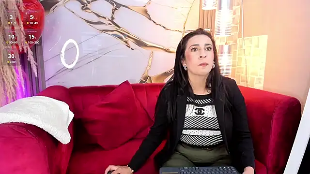 Bella williamss  online show from September 15, 2025, 7:47 pm