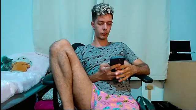 blondetwink online show from February 24, 2025, 12:41 am