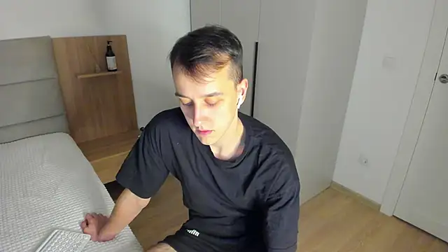 your super hero online show from March 2, 2025, 3:30 pm