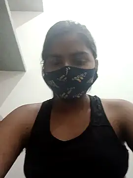 heena-3678 online show from March 13, 2025, 10:47 am