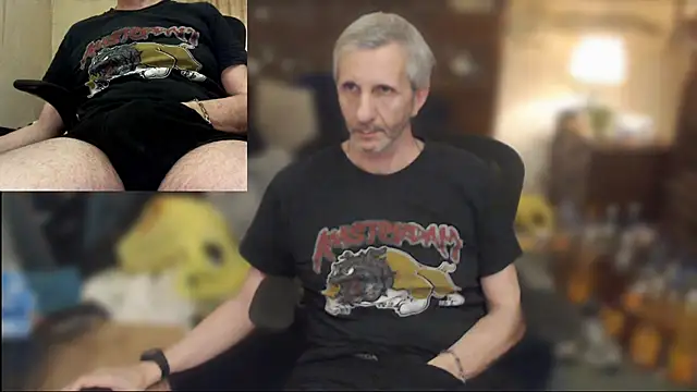 maxdaddy690 online show from July 9, 2026, 11:04 pm