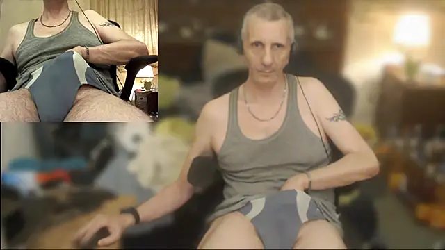 maxdaddy690 online show from July 17, 2026, 10:29 pm