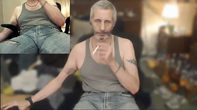 maxdaddy690 online show from June 21, 2026, 12:27 am