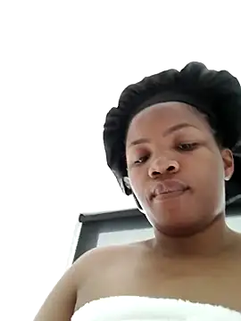 xMiAmor online show from September 21, 2025, 8:08 am