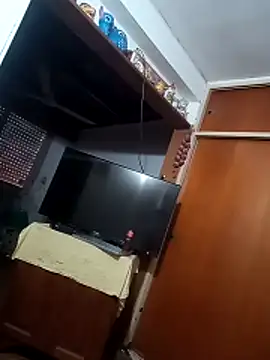 omeriz online show from November 7, 2025, 9:08 pm