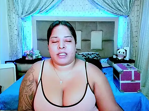 indiantopaz694u online show from November 9, 2025, 4:38 am