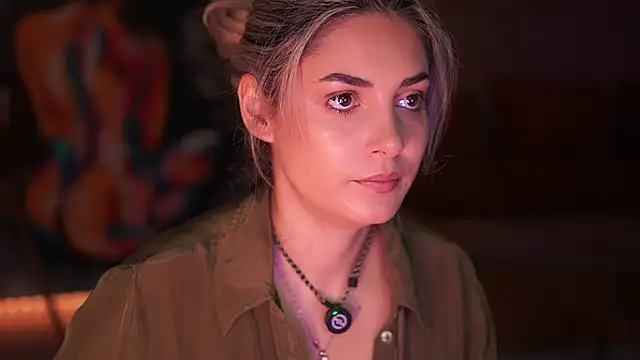 Snapshot of _Allie_ chatting on November 13, 2025, 6:28 am Allie online show from November 13, 2025, 6:28 am