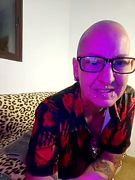 Emma Milf25 online show from November 24, 2025, 6:41 pm