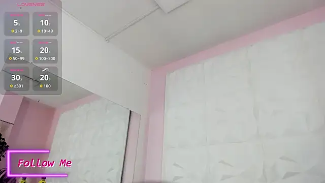 Valeriagomez  online show from October 23, 2025, 12:04 pm