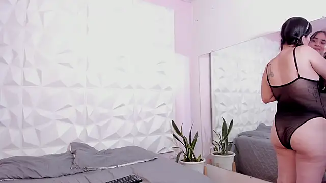 Valeriagomez  online show from March 1, 2025, 2:44 pm