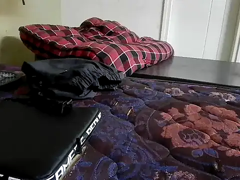 fitbuddy1 online show from October 4, 2025, 9:05 pm