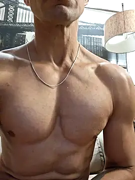 juniortche1313 online show from April 9, 2026, 10:16 pm