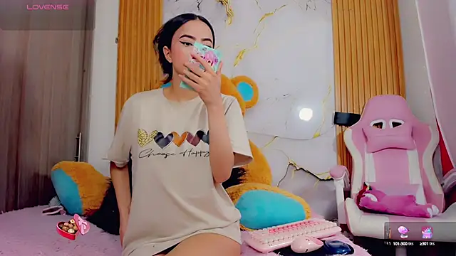 Snapshot of ValeriCardenas chatting on September 10, 2025, 11:59 pm ValeriCardenas online show from September 10, 2025, 11:59 pm