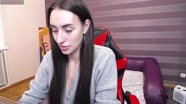 Snapshot of JenniferStone chatting on November 14, 2025, 9:02 am JenniferStone online show from November 14, 2025, 9:02 am