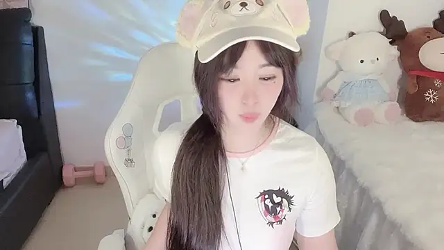 Milla-z online show from September 20, 2025, 11:37 am