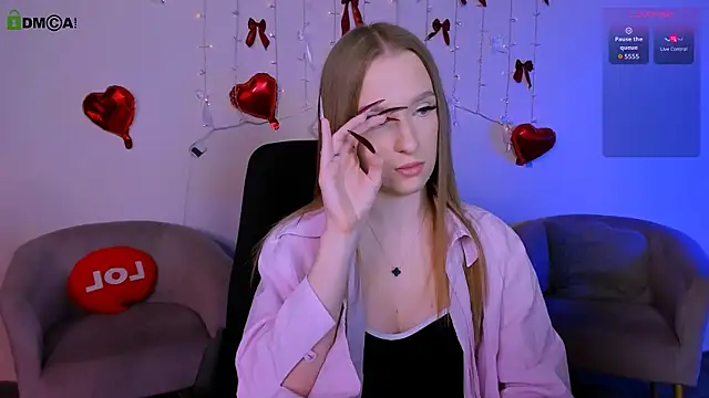 doll vey online show from April 12, 2026, 9:12 am