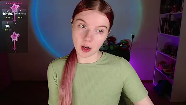 Snapshot of Strawberry_juli chatting on December 20, 2025, 1:25 pm Strawberry juli online show from December 20, 2025, 1:25 pm