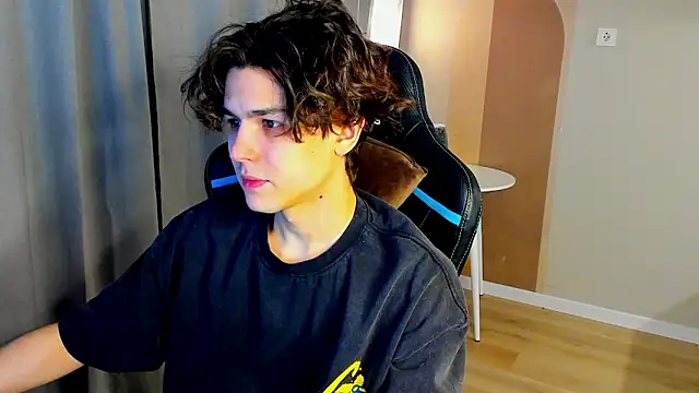 TravisRevas online show from February 28, 2026, 3:50 am