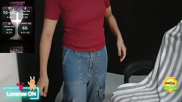 fullmoan online show from October 5, 2025, 6:04 am