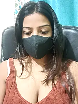 CRAZY  BITE online show from November 17, 2025, 7:07 pm