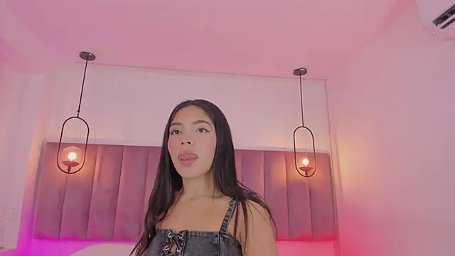 Haily b online show from December 20, 2025, 8:12 pm