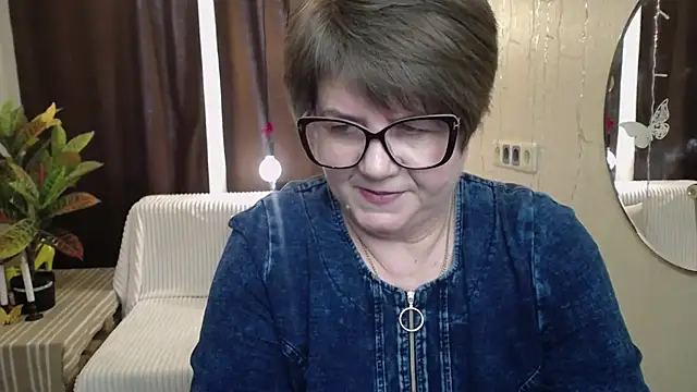 Snapshot of AurikaGrannies chatting on March 1, 2025, 10:24 am AurikaGrannies online show from March 1, 2025, 10:24 am