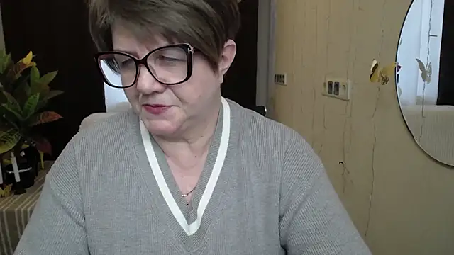 Snapshot of AurikaGrannies chatting on February 26, 2025, 2:27 pm AurikaGrannies online show from February 26, 2025, 2:27 pm