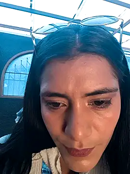 miaoconell online show from October 13, 2025, 6:42 pm