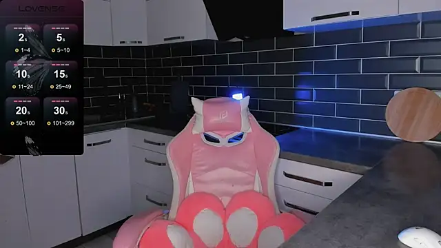 ShaiyaMinn3 online show from March 4, 2026, 5:10 pm