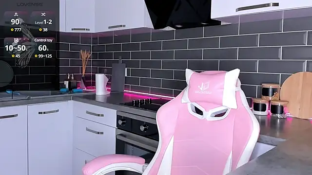 ShaiyaMinn3 online show from March 22, 2025, 8:37 pm