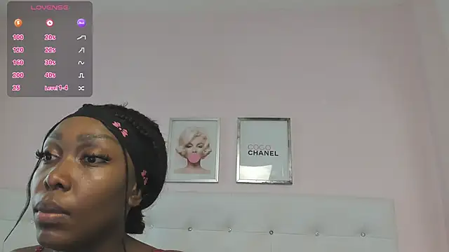 RitaGibsonn online show from March 3, 2026, 7:32 pm