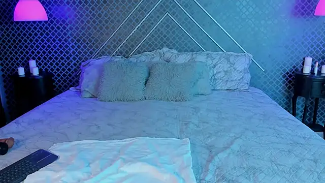 Snapshot of Aleja_bloom chatting on September 25, 2025, 11:49 am Aleja bloom online show from September 25, 2025, 11:49 am