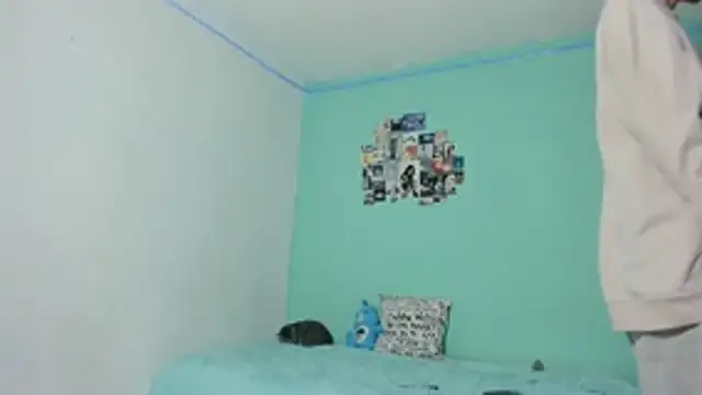 Maxxi hot23 online show from November 4, 2025, 8:45 pm