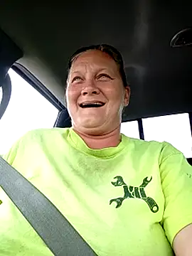 wetnwildforyou online show from September 17, 2025, 3:14 pm