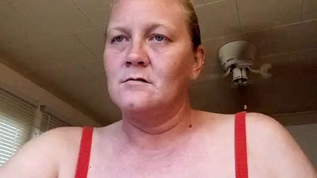 wetnwildforyou online show from September 18, 2025, 9:40 pm