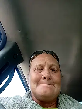 wetnwildforyou online show from September 22, 2025, 5:52 pm