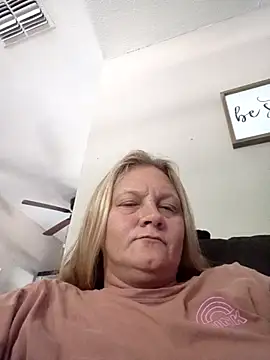 wetnwildforyou online show from November 30, 2025, 4:52 pm