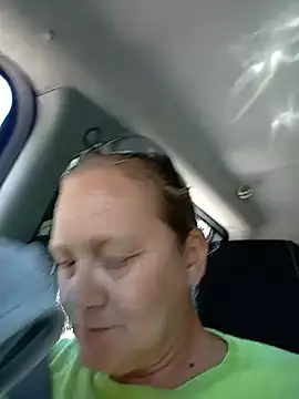 wetnwildforyou online show from October 31, 2025, 5:53 pm